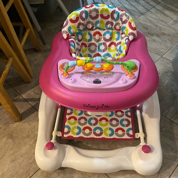 Baby Walker - Picture 1 of 1